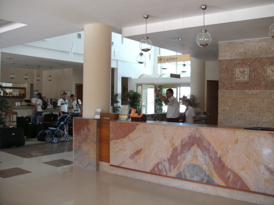 Rezeption Side Breeze Hotel