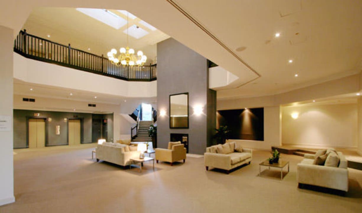 Hotel lobby Pennant Hills Waldorf Apartment Hotel