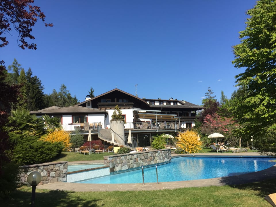 Außenansicht Hotel Der Waldhof