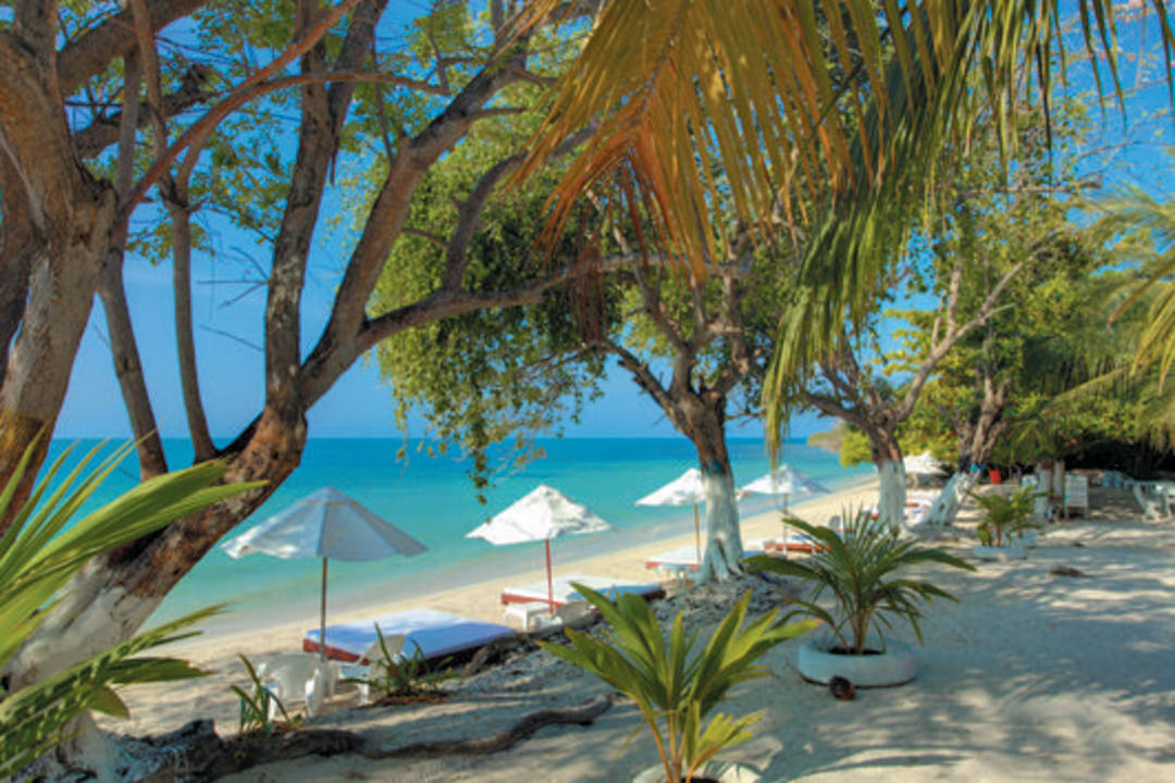 Playa Hotel Isla del Encanto