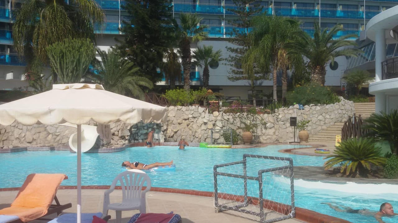 Pool Beach Hotel Calypso Beach