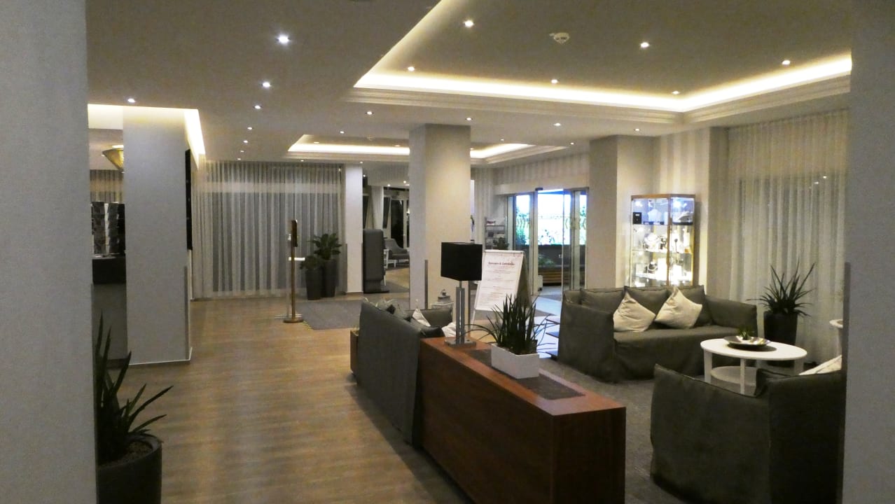 Lobby Kurpark-Hotel Bad Dürkheim