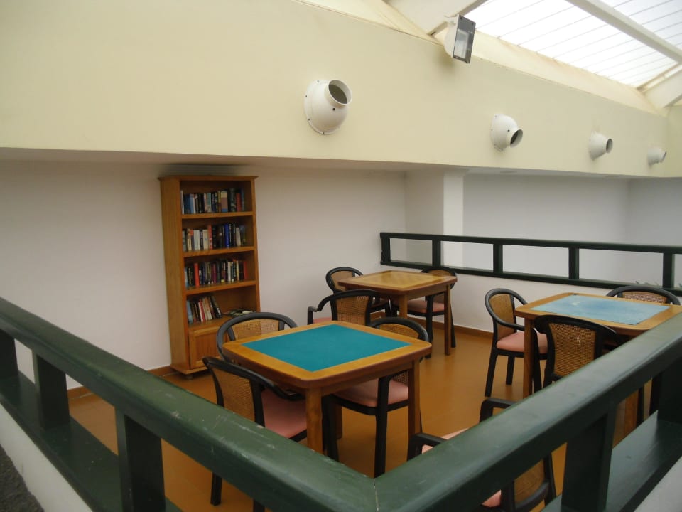 Bücherei mit "Spielecke" BLUESEA Costa Bastian