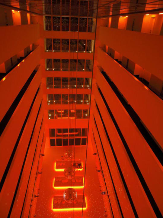 Bild von oben in die Lobby Hotel SU & Aqualand