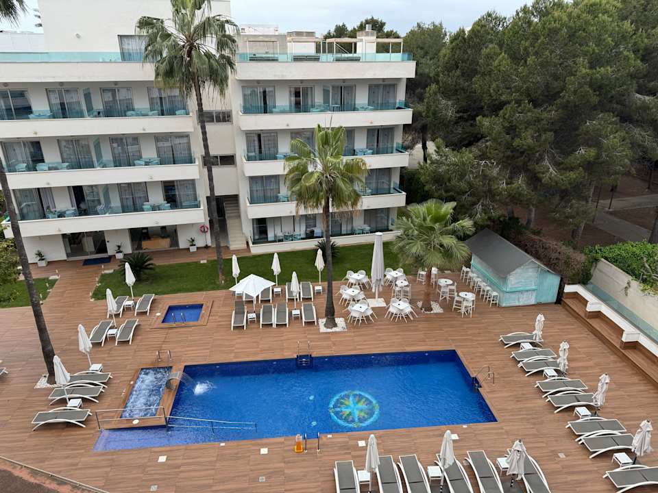 Pool Hotel Metropolitan Playa