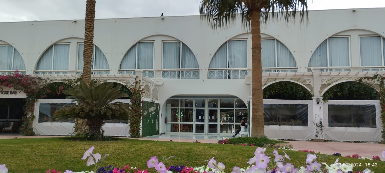 Außenansicht Desert Rose