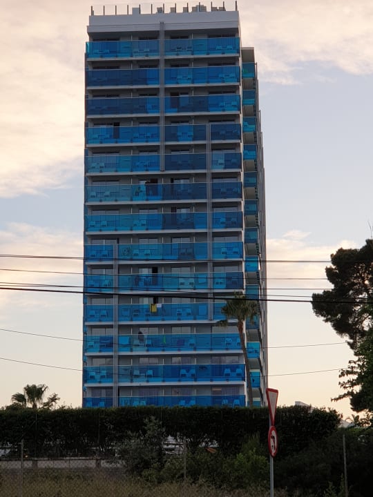 Außenansicht BG Tonga Tower Design Hotel & Suites