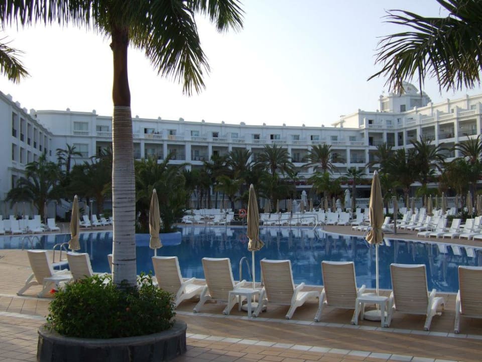 Großer Pool Hotel Riu Palace Maspalomas Adults Only