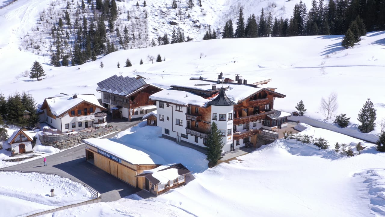 Außenansicht Almhof - Reithof Pitztal