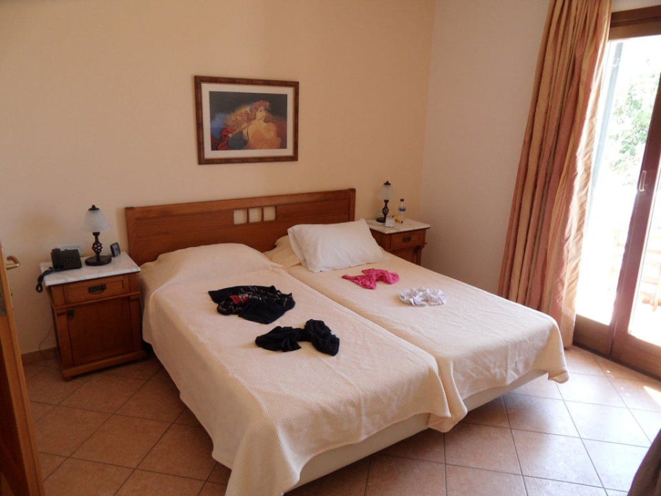 Doppelbettzimmer Naxos Resort Beach Hotel