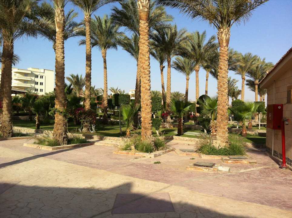 Weg zum Pool am Meer Le Jardin Aqua Park Resort