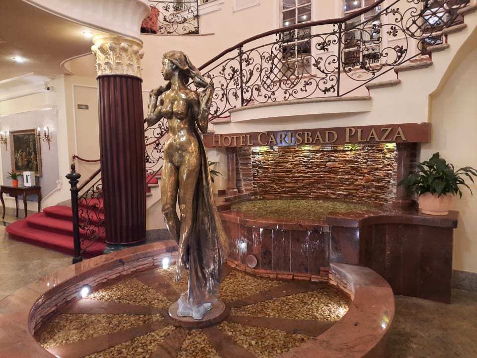 Lobby Carlsbad Plaza Medical Spa & Wellness Hotel