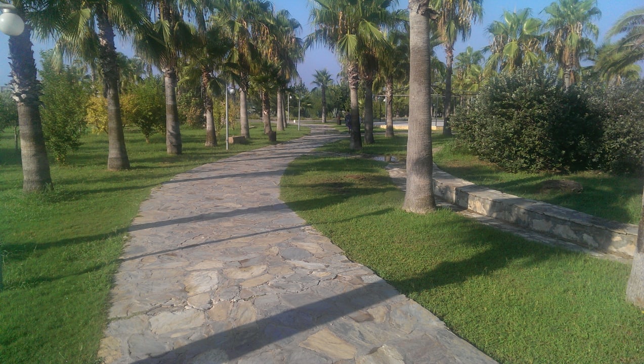 Gartenanlage Club Grand Side