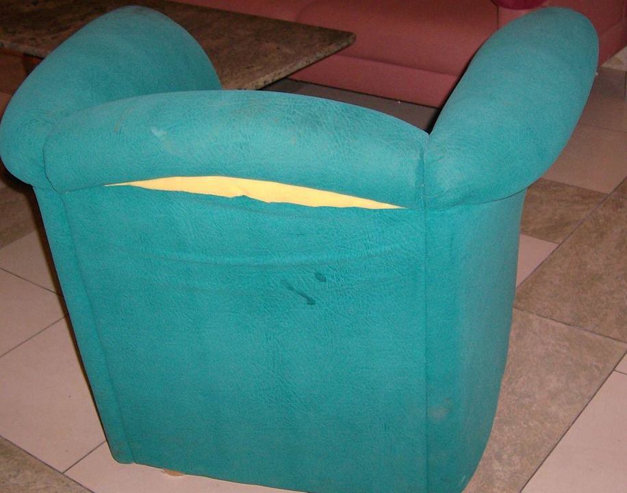 Sessel in der Lobby db San Antonio Hotel + Spa