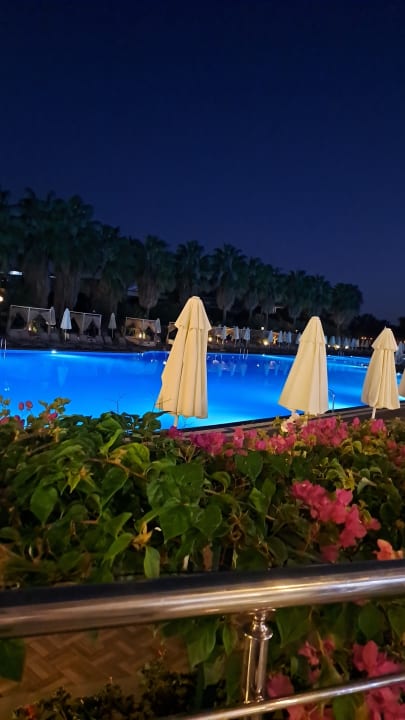 Pool VONRESORT Golden Coast