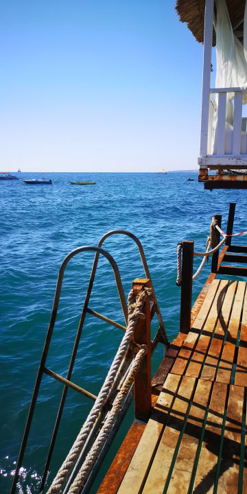 Strand Aria Resort & Spa