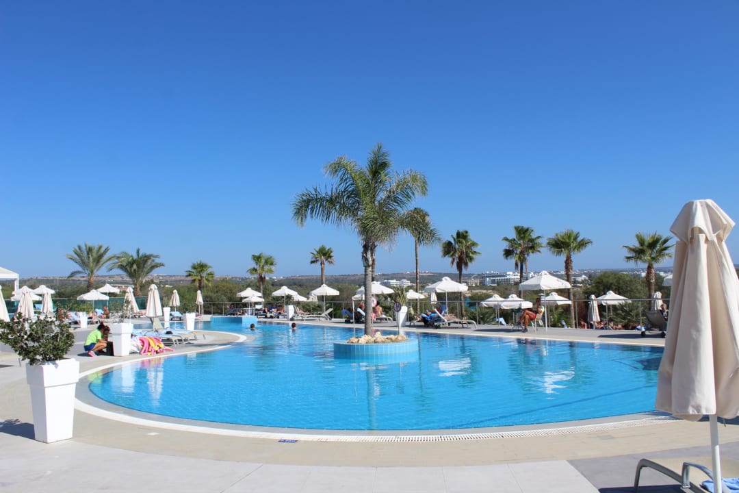 Pool Asterias Beach