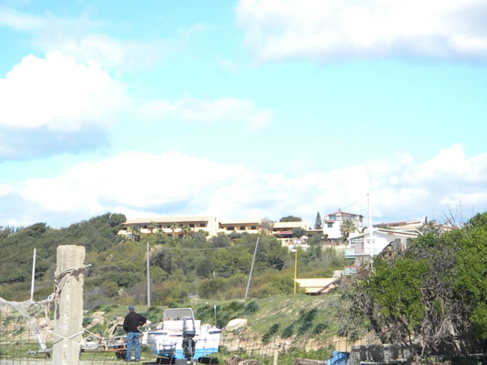 Seitlicher Blick vom Meer Hotel Baia di Ulisse