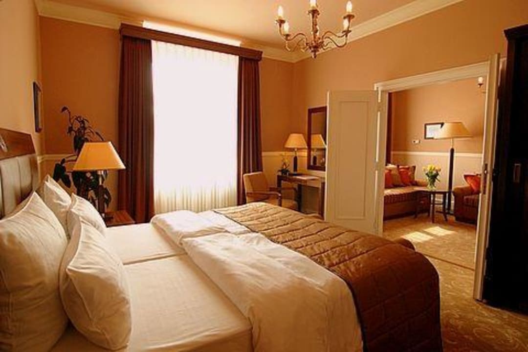 Room Hotel Esplanade