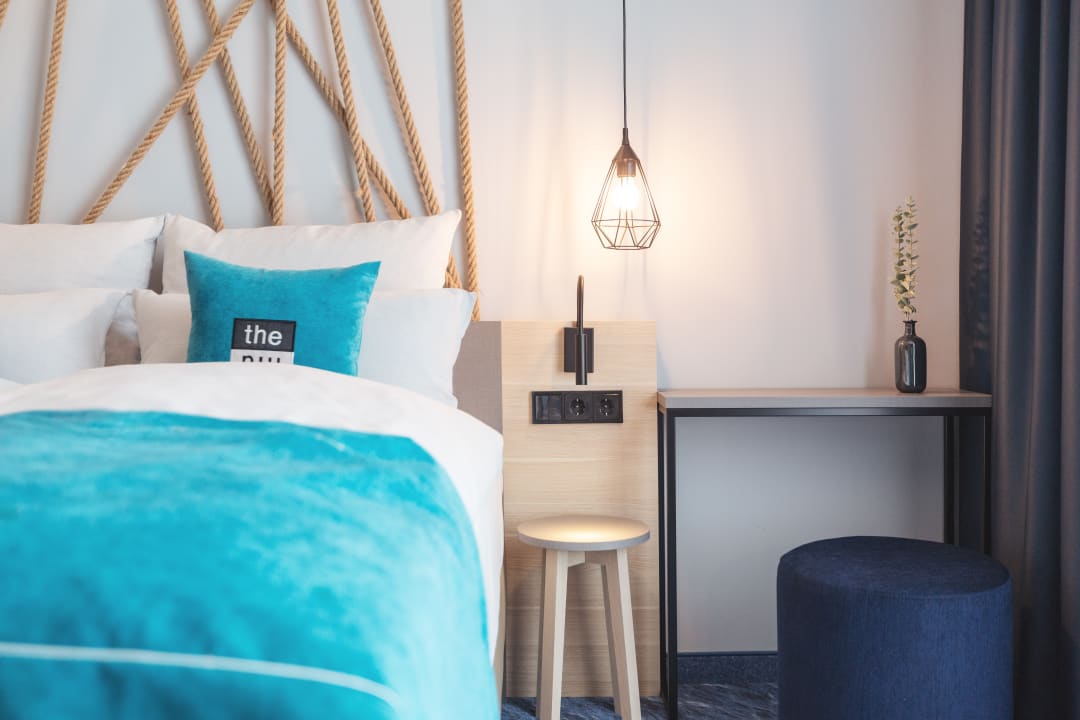 Zimmer Holiday Inn - the niu, Yen Hamburg City