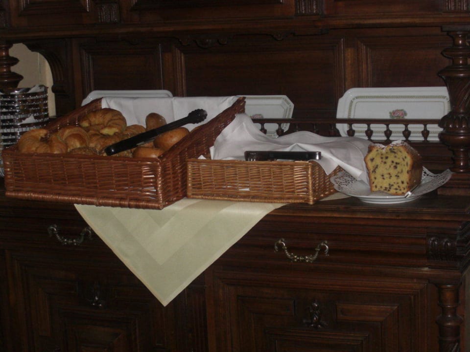 Brötchen EIFELkrimihotel