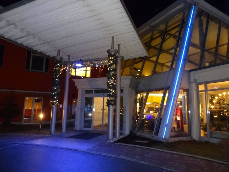 Vorweihnacht Hoteleingang Hotel Am Bühl