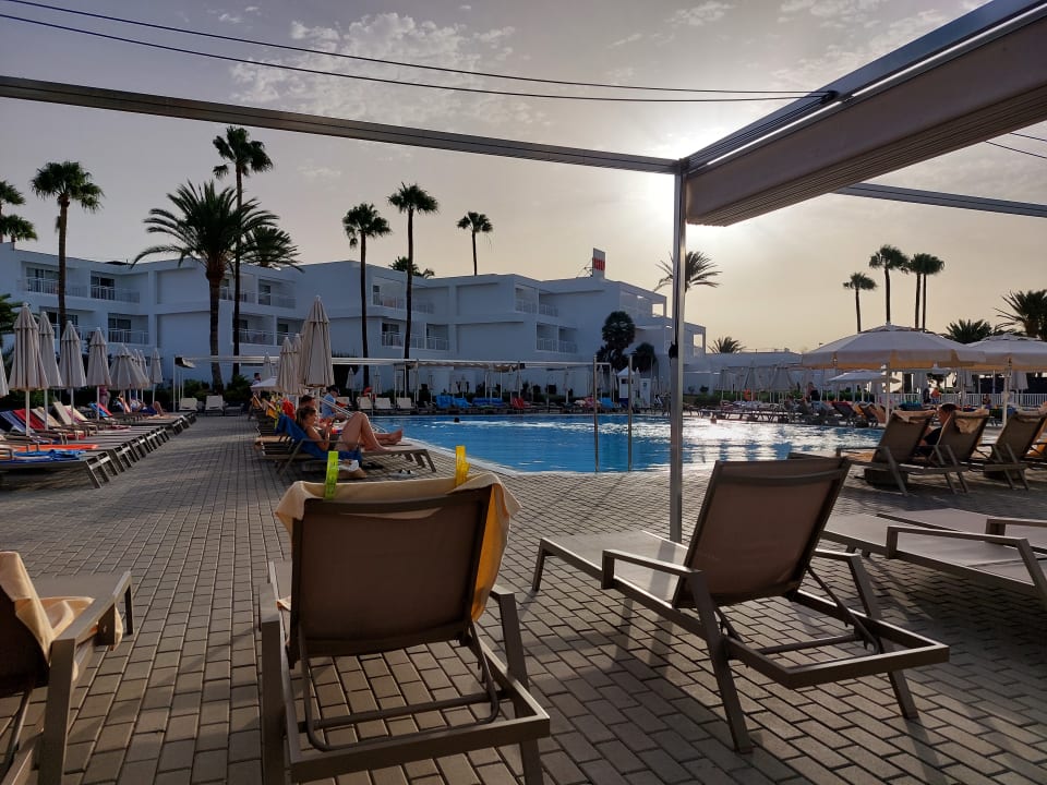 Pool Hotel Riu Paraiso Lanzarote