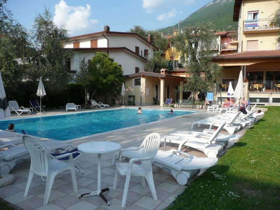 Der Pool Villa Isabella Hotel & Residence