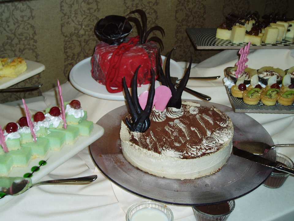Verführerische Torten Hotel Royal Dragon