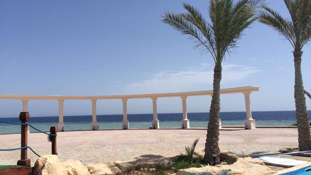 Strand Three Corners Equinox Beach Resort