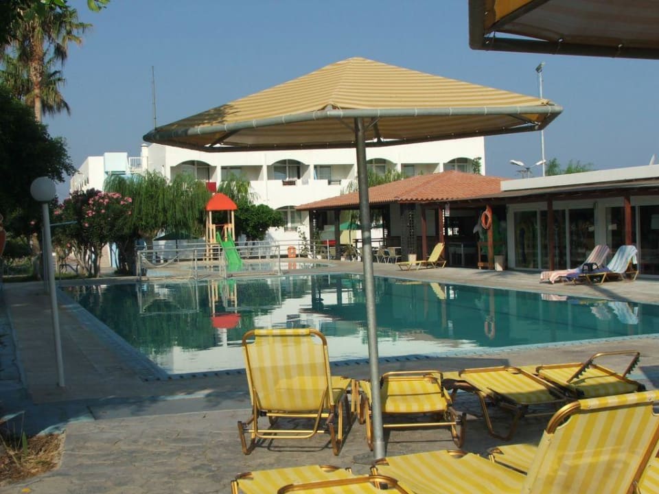 Der AI Pool Ilios K Village Resort