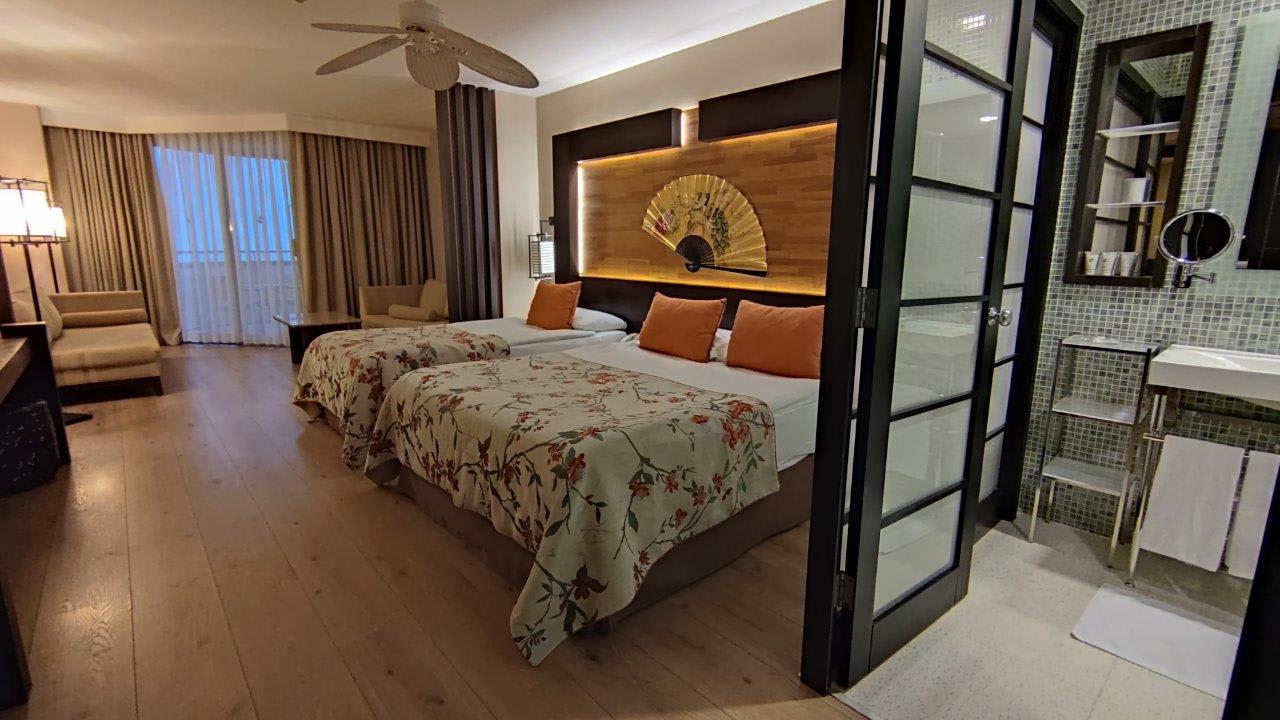 Zimmer Limak Lara Deluxe Hotel & Resort
