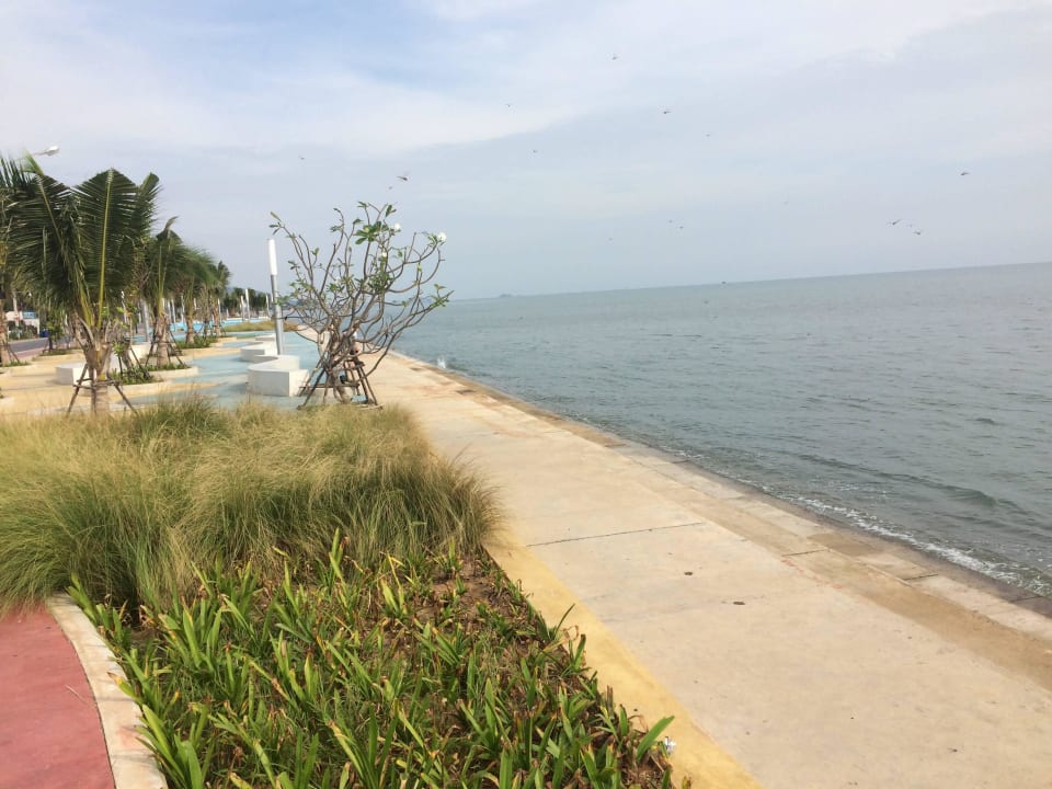 Neu angelegte Uferpromenade Sheraton Hua Hin Pranburi Villas