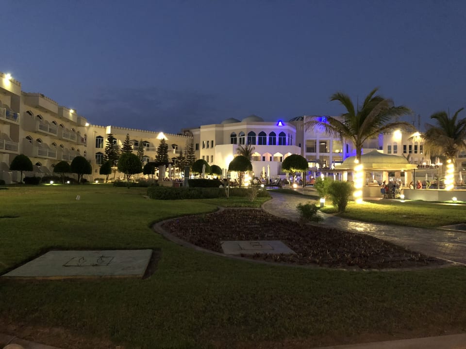 Abendstimmung Wyndham Garden Salalah Mirbat