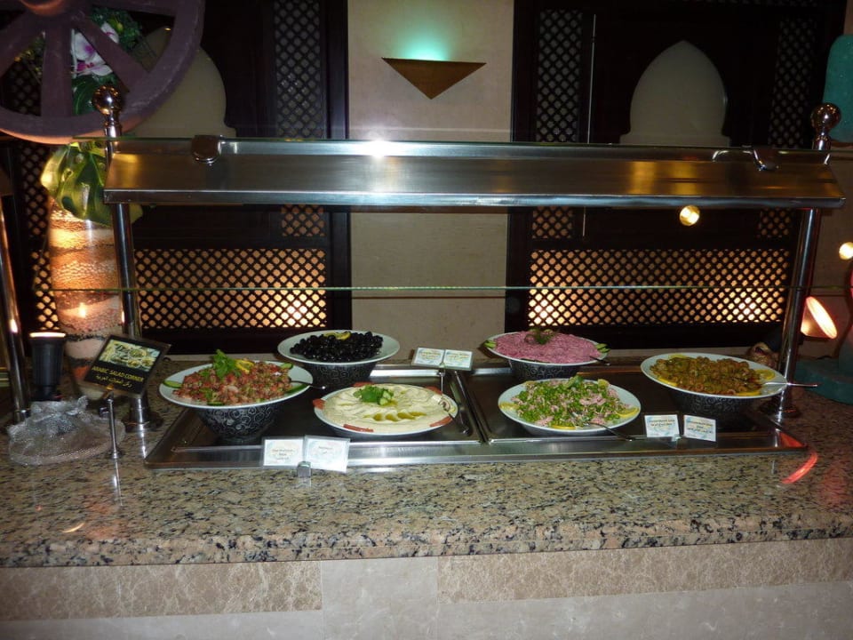 Büffet Miramar Al Aqah Beach Resort