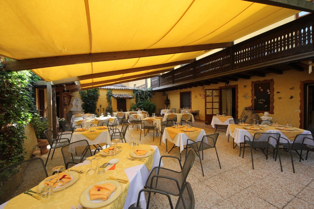 Terrazza ristorante Hotel Borgo dei Poeti Wellness Resort