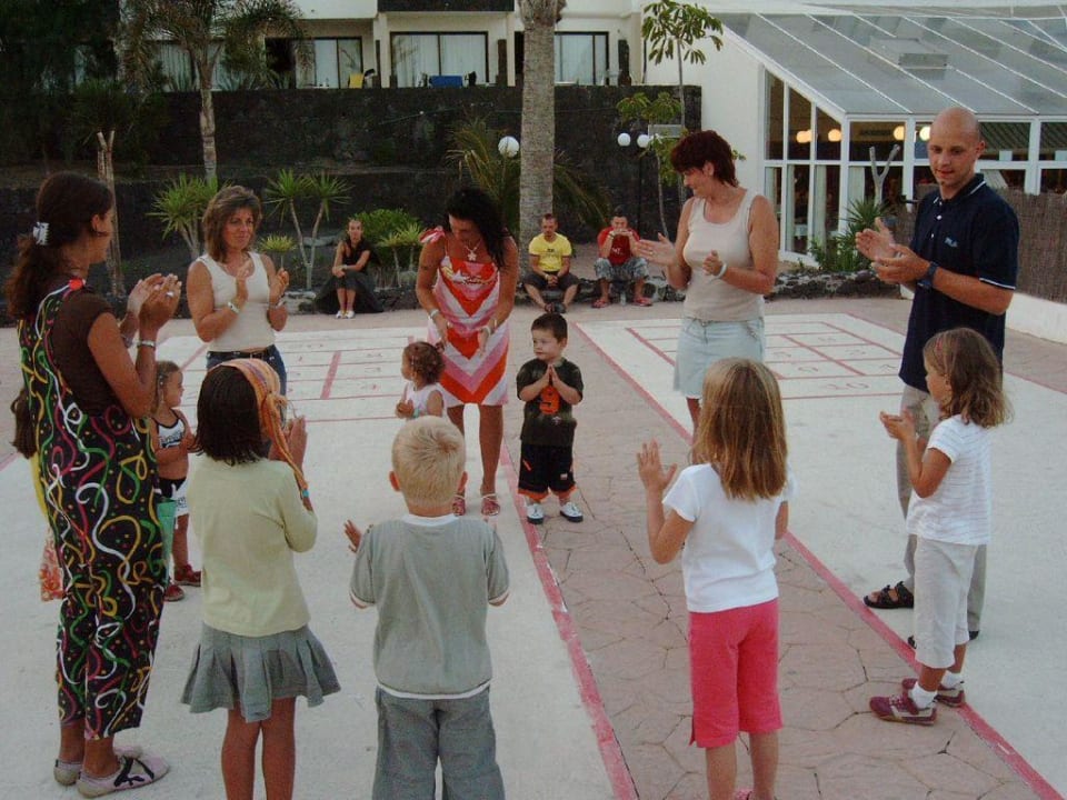 Kinder Disco Zeit SBH Hotel Royal Monica