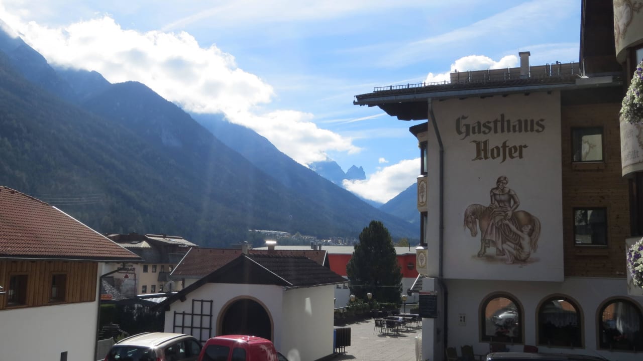 Ausblick vom balkon aus Alpin- & Wellnessresort Stubaierhof