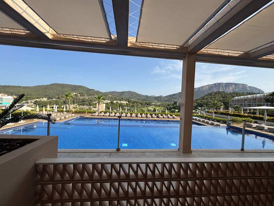 Pool Zafiro Palace Andratx