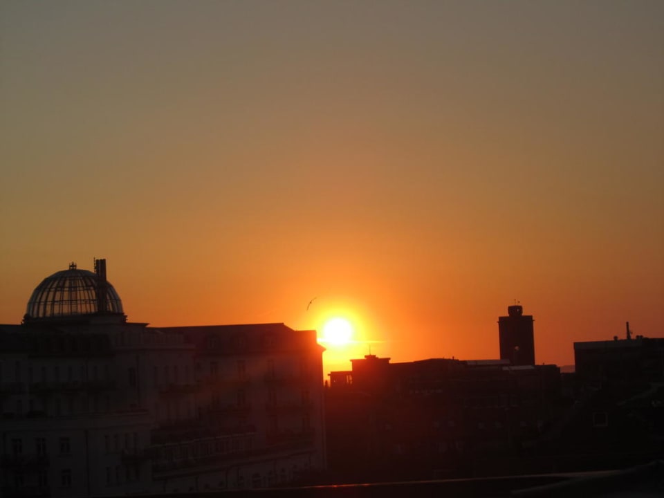 Sonnenaufgang vom Südbalkon Pension Haus Köbesine
