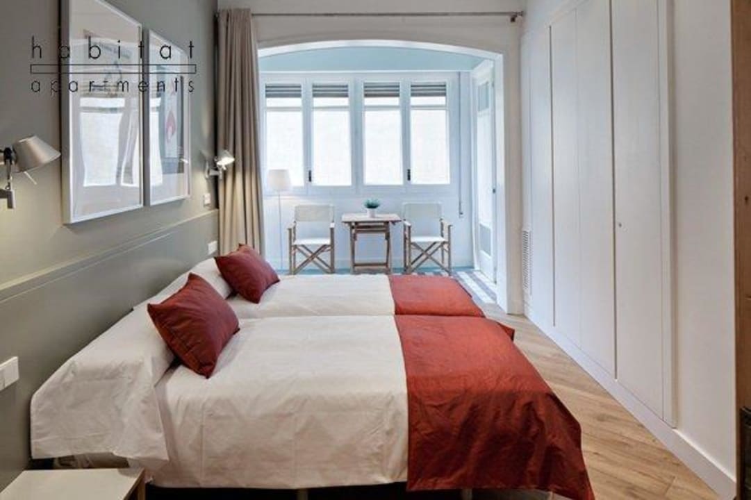 Bedroom Habitat Apartments Rambla Deluxe
