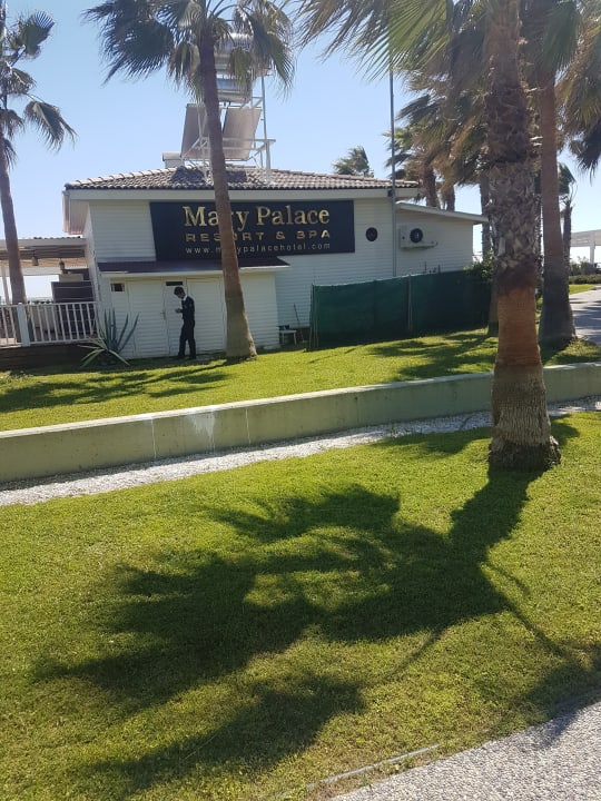 Strand Mary Hotel Side