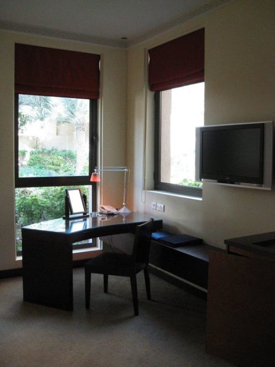 Schreibtisch & TV Hotel Boulevard, Autograph Collection