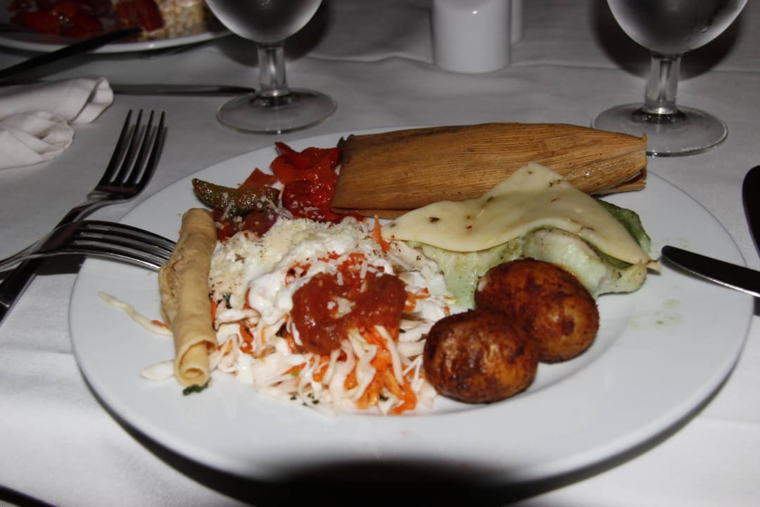 Lunch H10 Ocean Maya Royale - Adults only