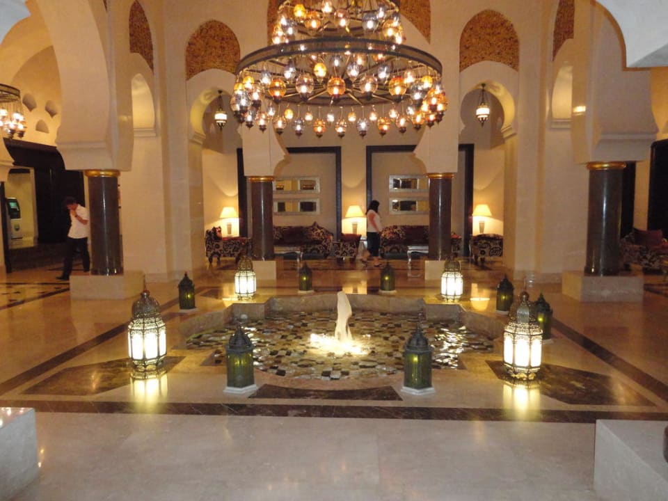 Eingangsbereich Hotel Miramar Al Aqah Beach Resort