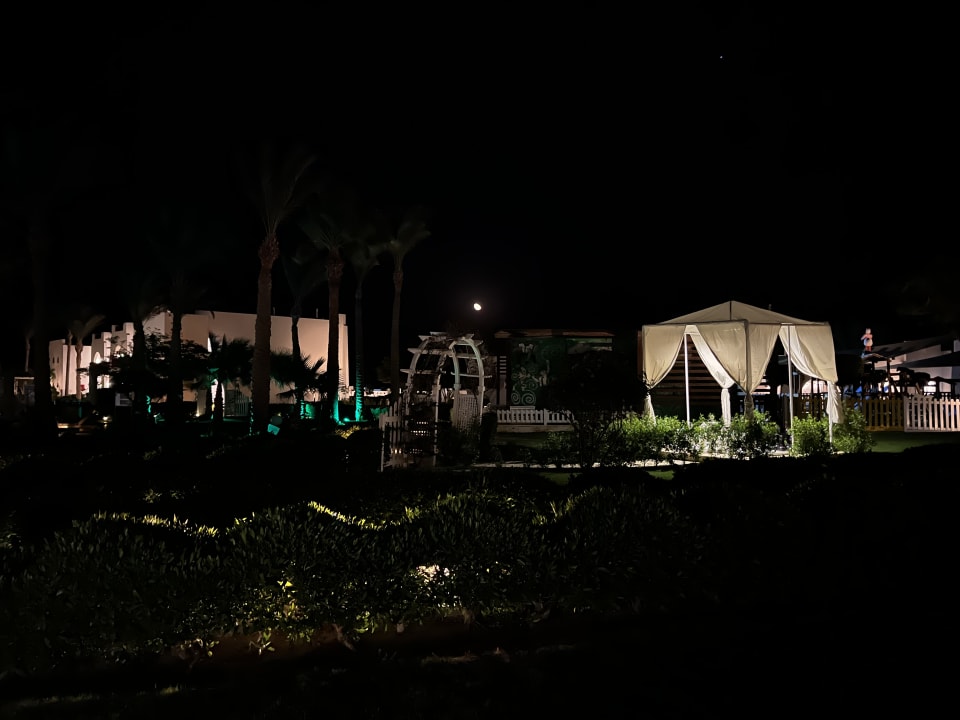 Gartenanlage Hilton Marsa Alam Nubian Resort