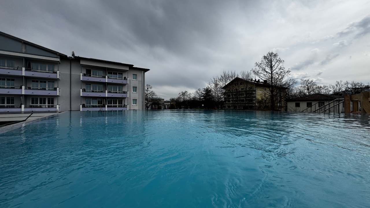 Pool Hotel Holzapfel