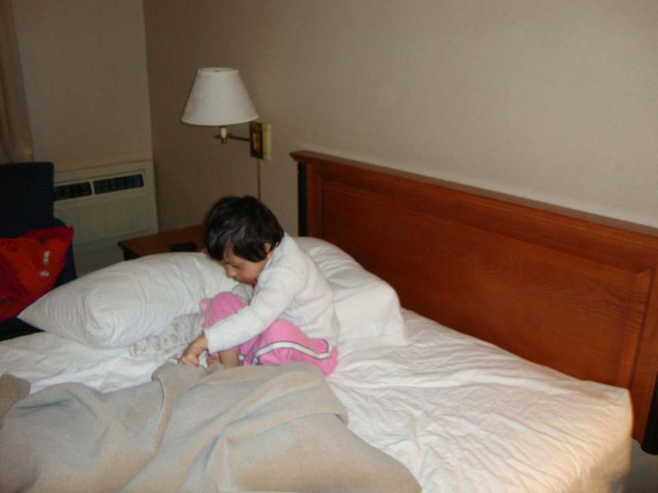 View of bed Hotel Travelodge Clifton Hill