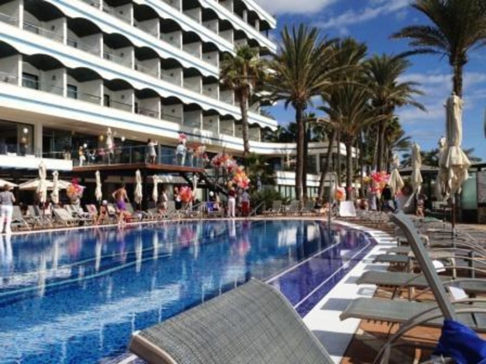 Luftballonsteigen Silvester Hotel Faro, a Lopesan Collection Hotel