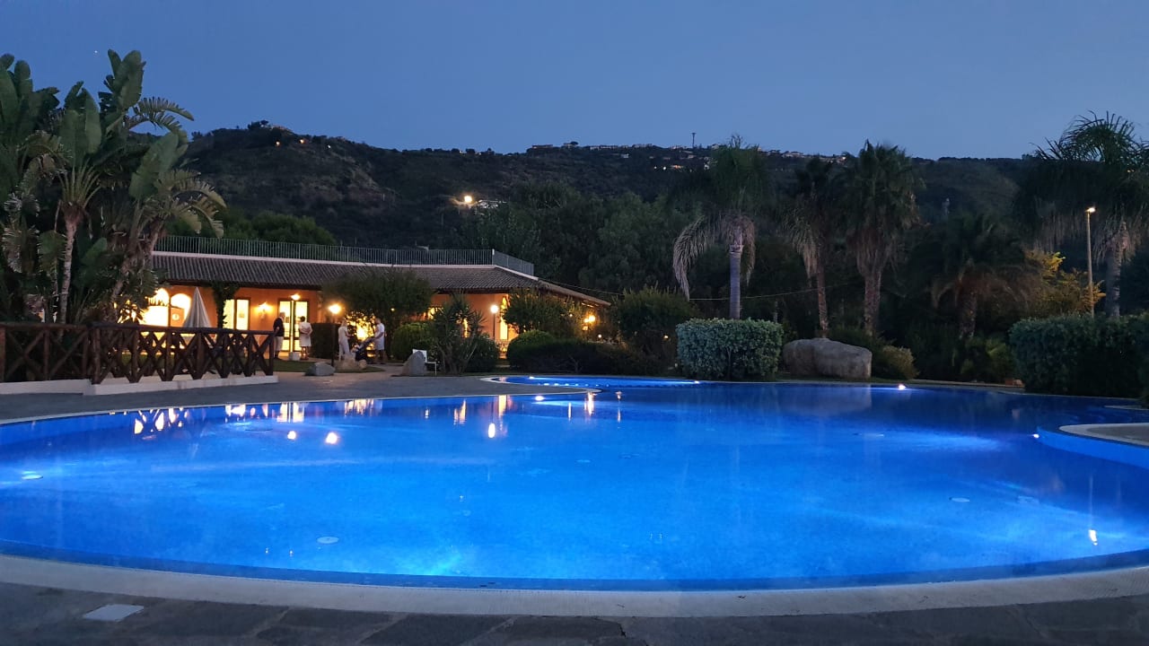 Pool BV Borgo del Principe